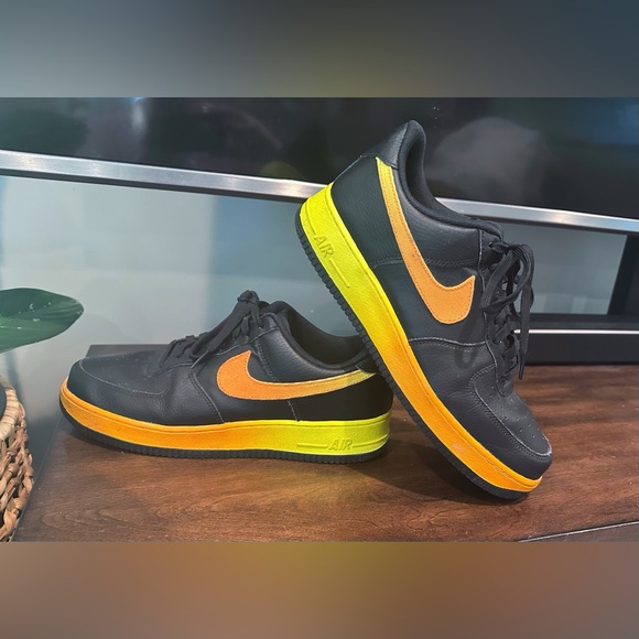 Air Force Lv8 Black Orange Nike AIR FORCE 07 LV8 HOOPS BLACK TOTAL